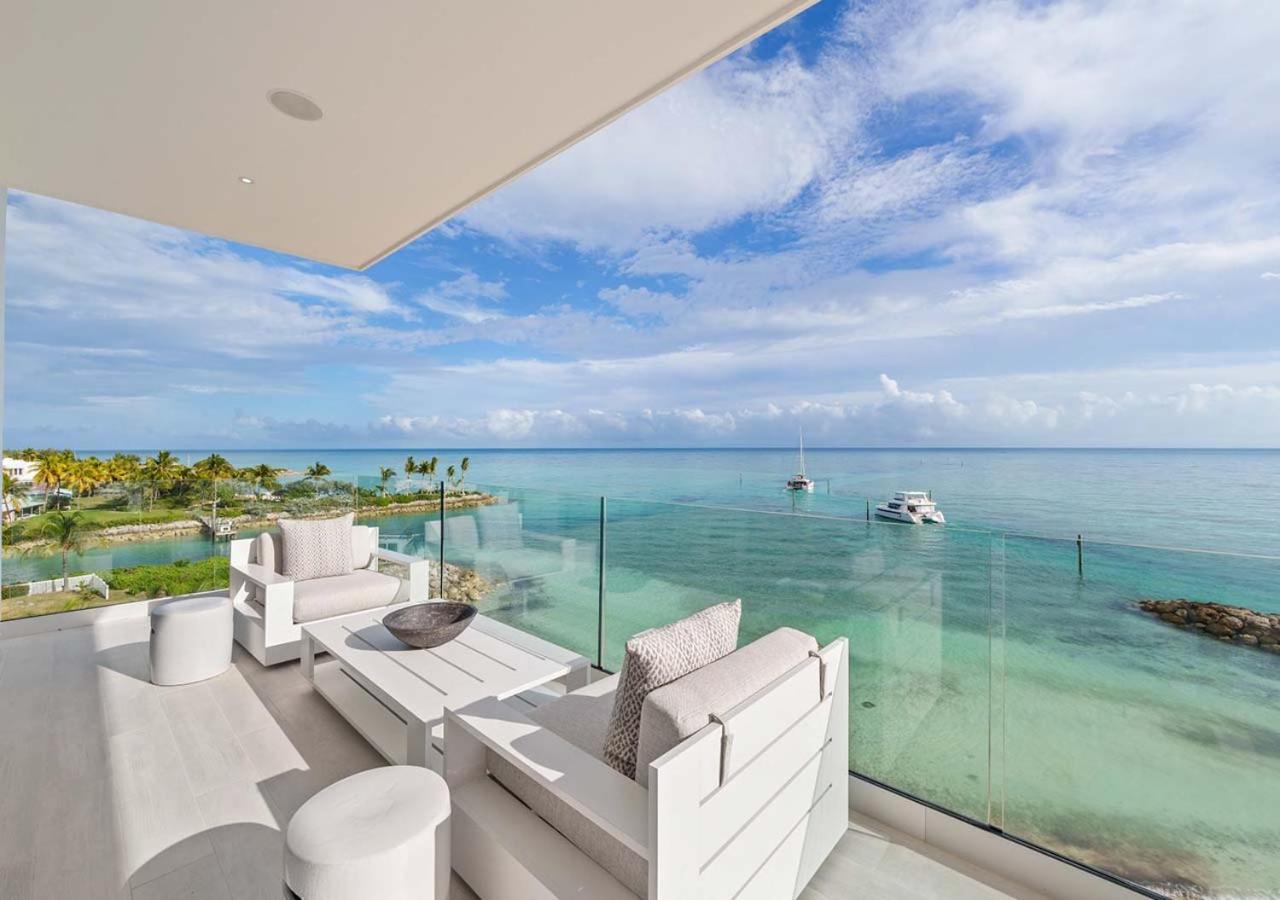 Palm Cay Marina And Resort Нассау Экстерьер фото
