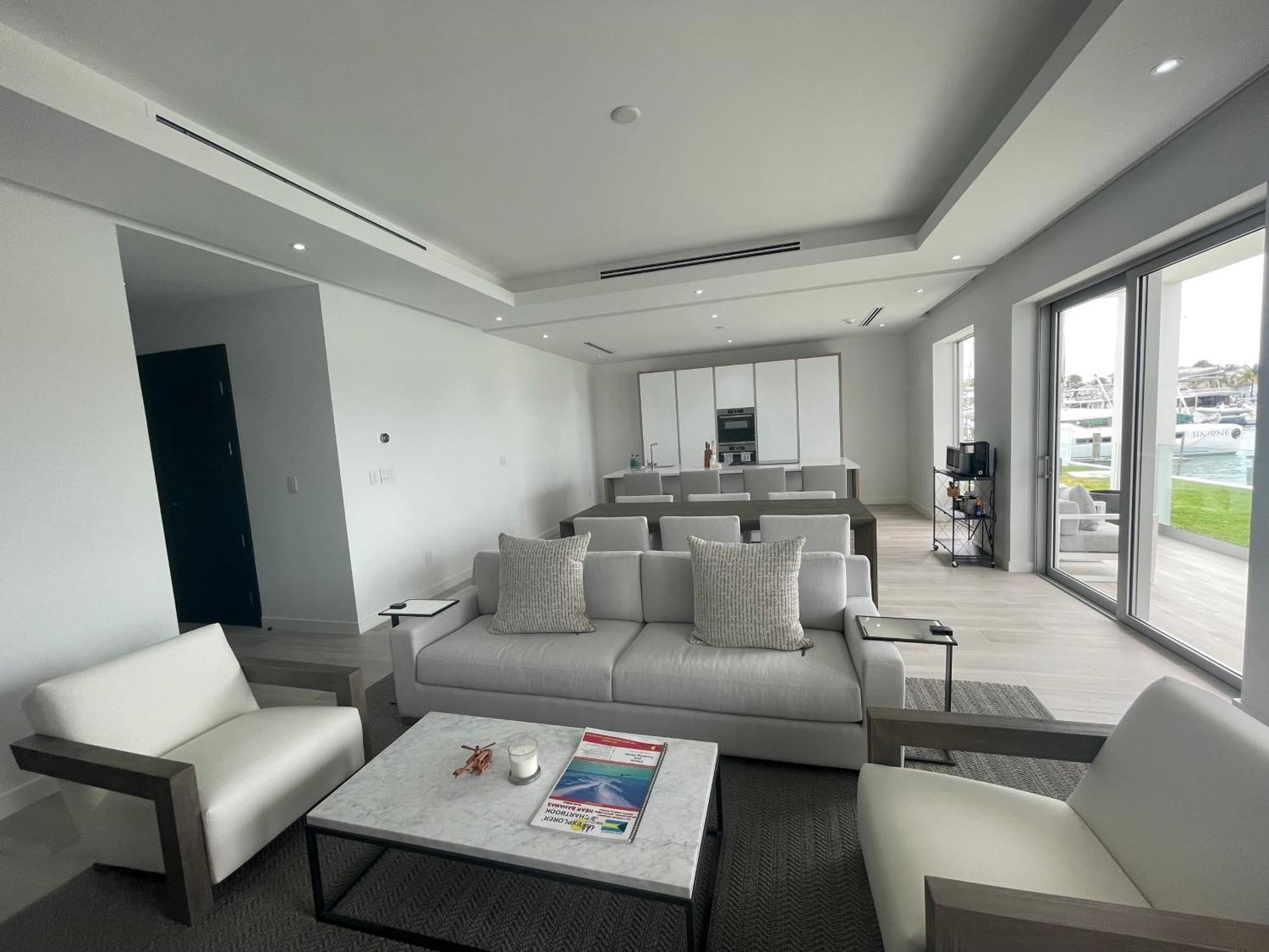 Palm Cay Marina And Resort Нассау Экстерьер фото
